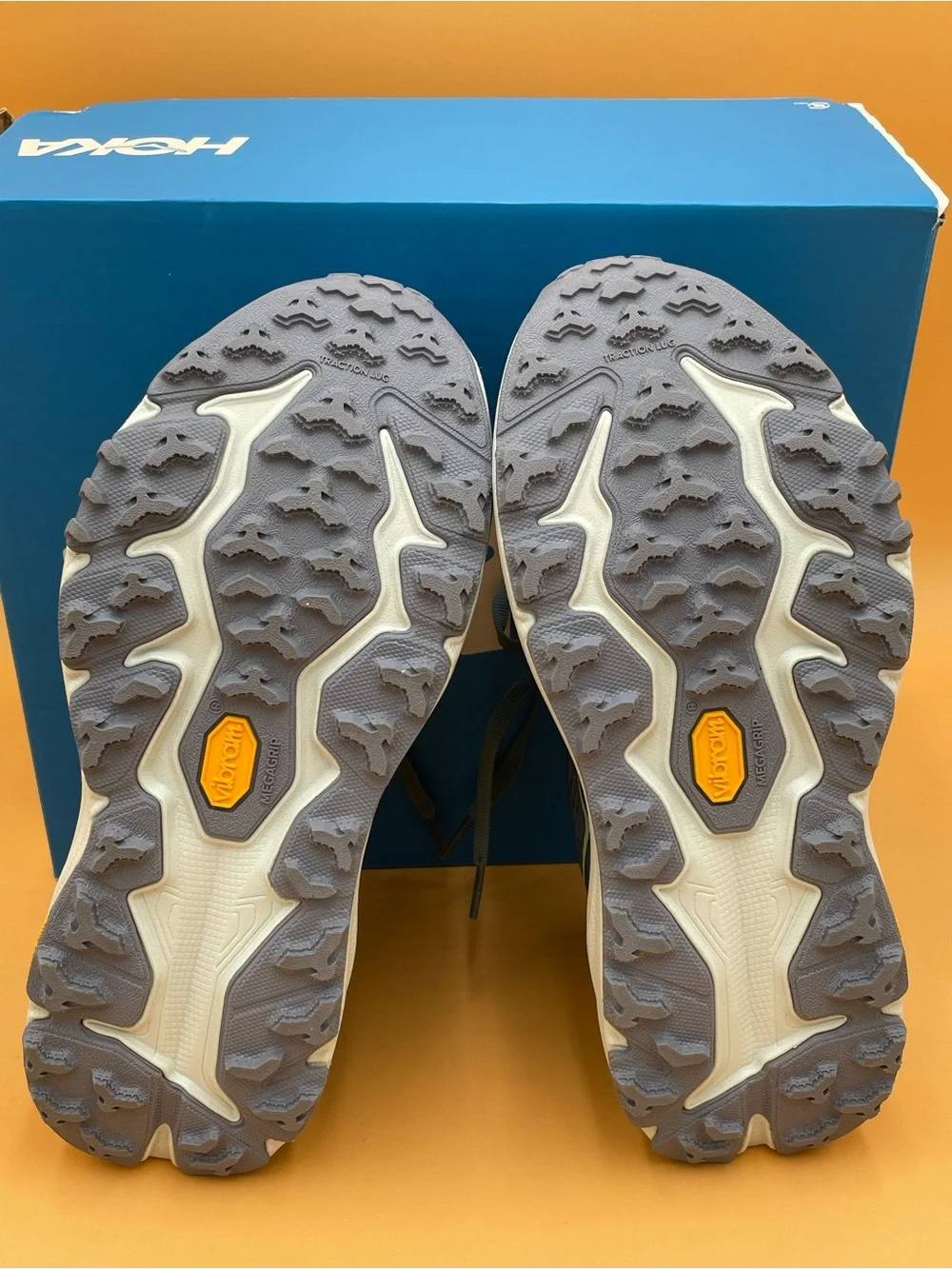 Size 7B Hoka One Women Speedgoat 6 Mid GTX Hiking / Running Shoes MFGD 1155153